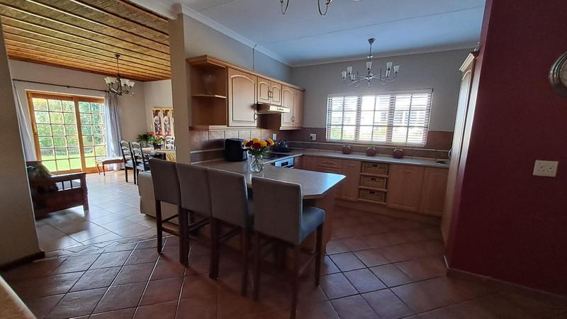 4 Bedroom Property for Sale in Albertinia Western Cape
